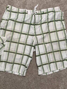 Hurley Logo Green & White Stripe Board Shorts Size 40 Unlined -- Surfer--